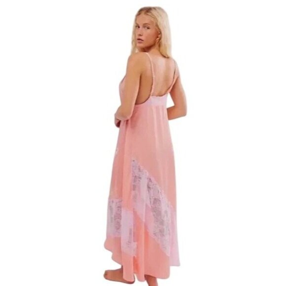 Free People Intimately First Date Maxi Slip Peach Bud Combo Small Satin NWT - Picture 2 of 9